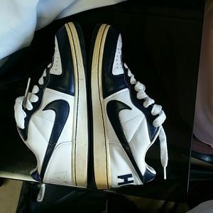 Nike hoya shoes pre own